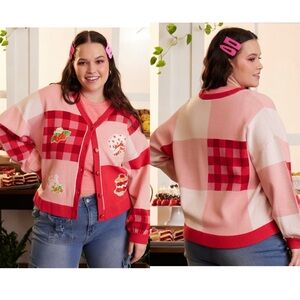 Hot Topic Strawberry Shortcake Gingham
Patchwork Girls Cardigan